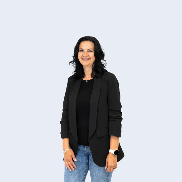 Yasmine Holzer